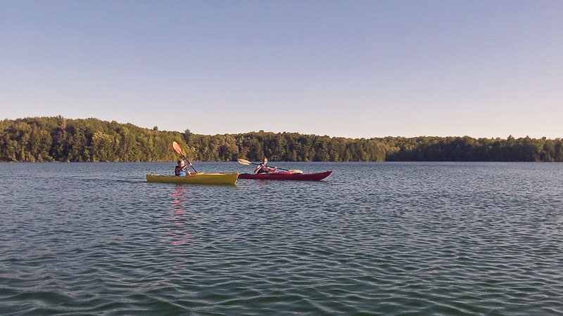 kayaking petes lake